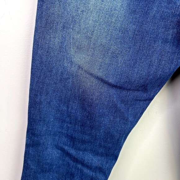 Maternity dark wash distressed jeans size small - Picture 6 of 9